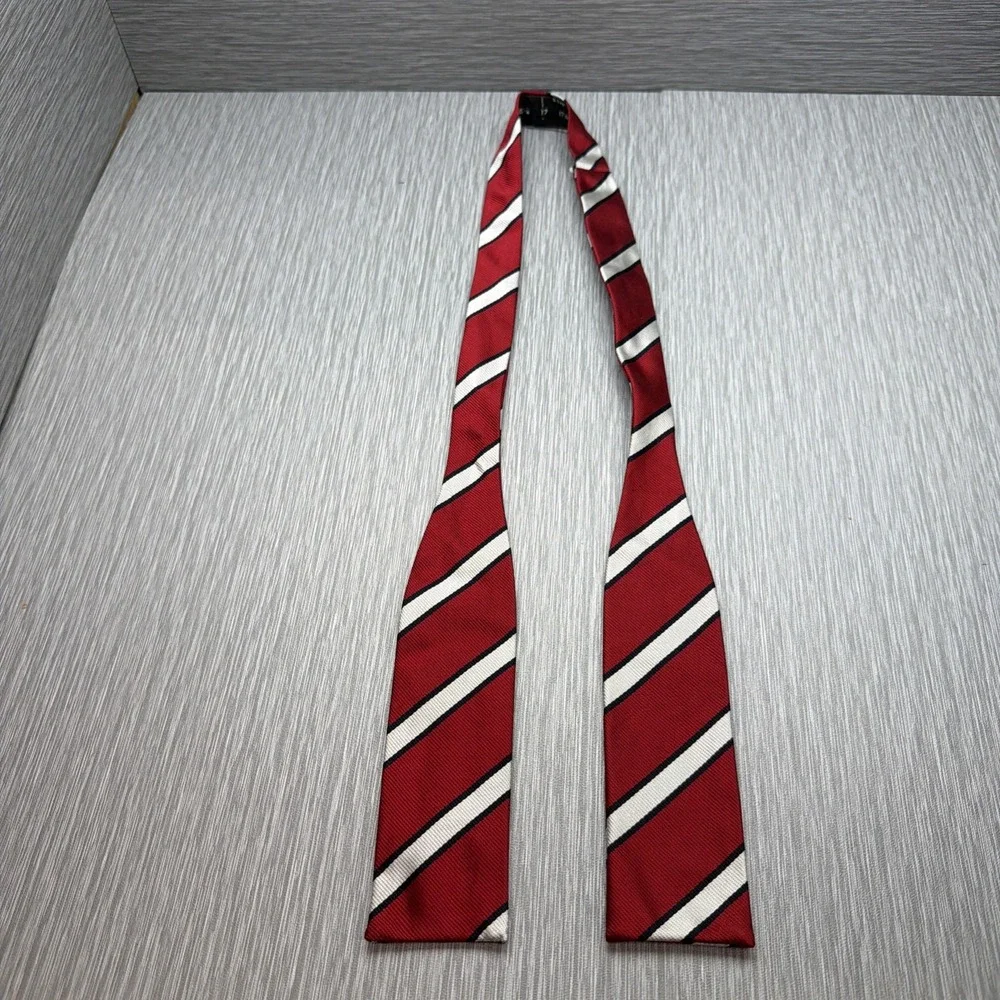 Brooks Brothers Regimental Stripe Silk Self Tie Bow Tie Red White Gray